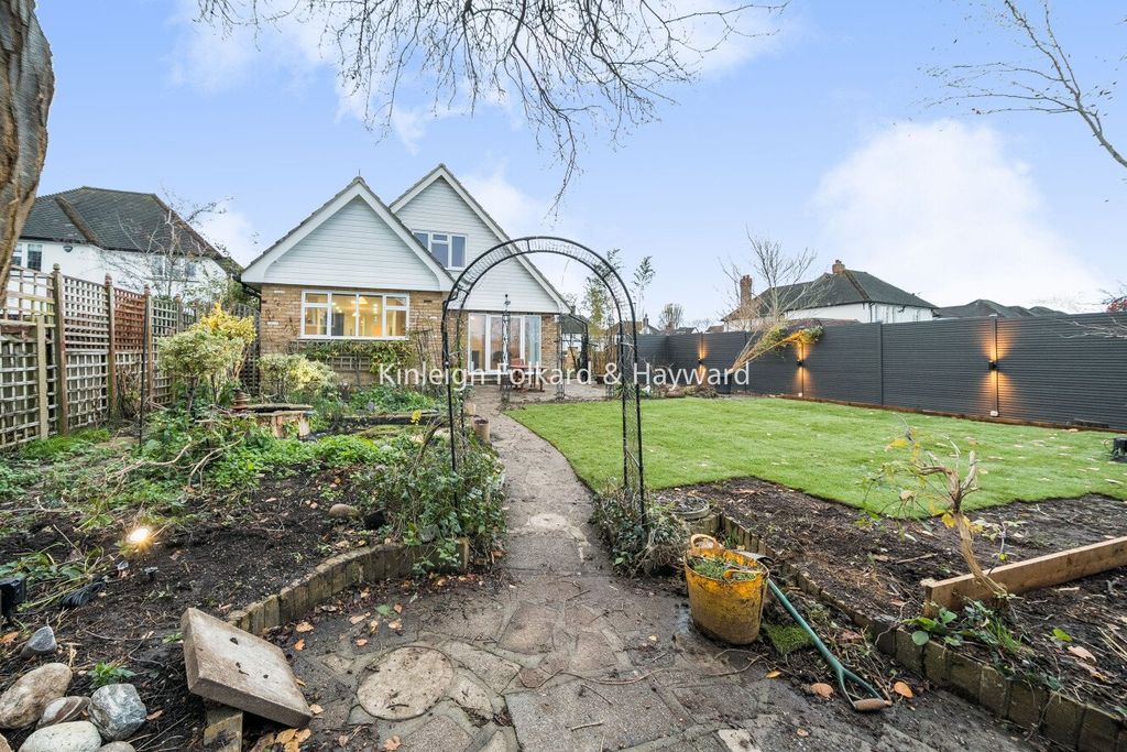 Property photo 3 of 21 Picture No. 10