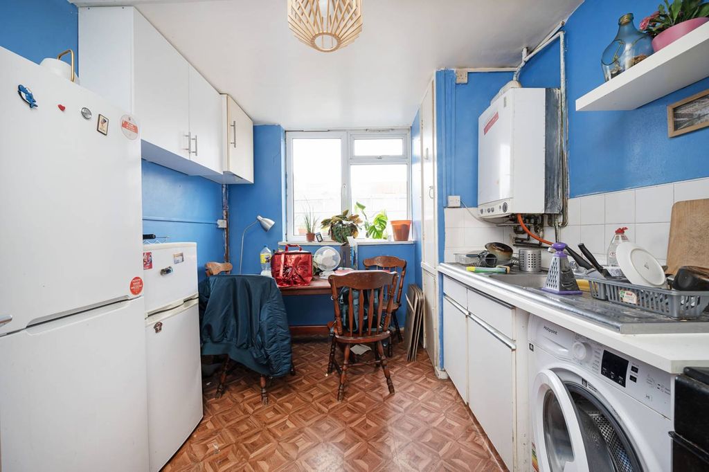 Property photo 3 of 9