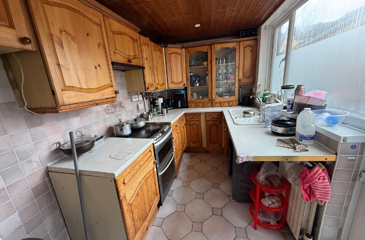 Property photo 2 of 9