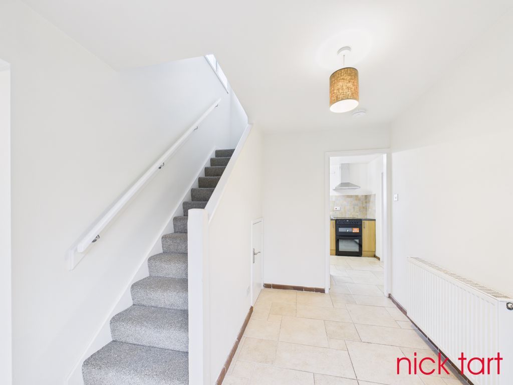 Property photo 2 of 16 Photo 6