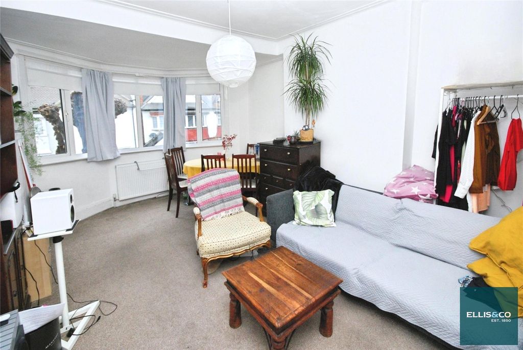 Property photo 3 of 9 Picture No. 43