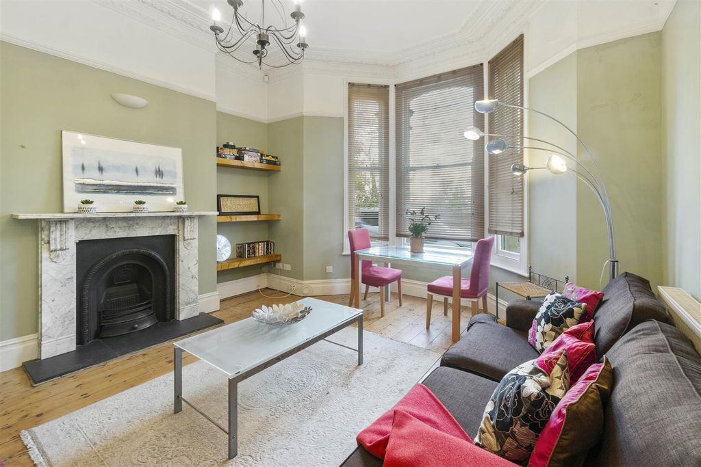 Property photo 2 of 17 02.Jpg