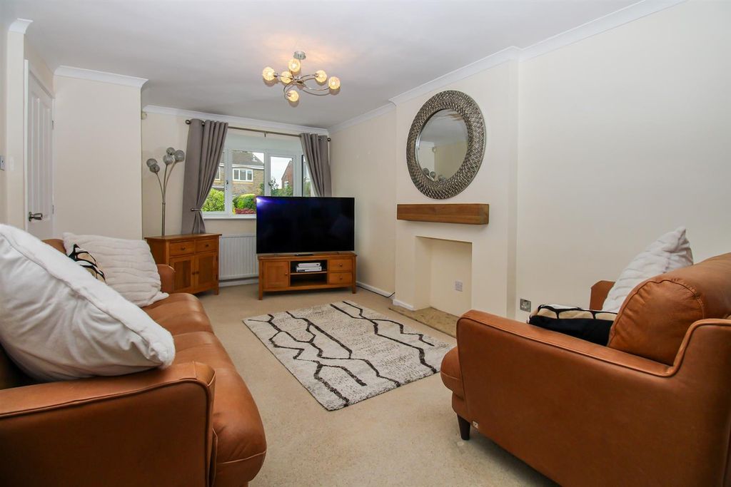 Property photo 3 of 12 Open Plan Lounge/Kitchen/Dining Area