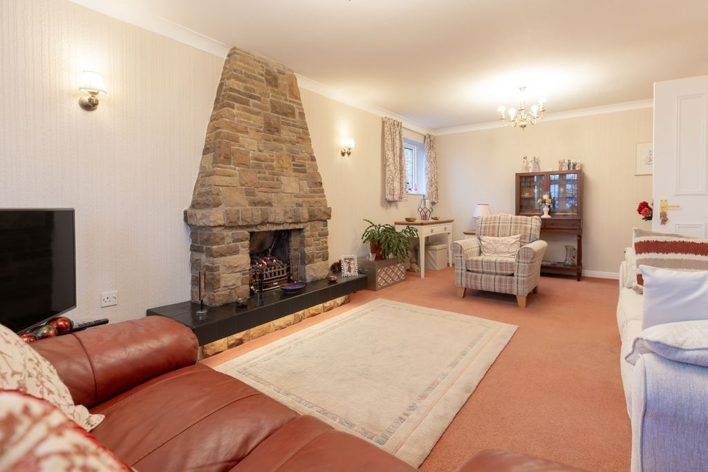 Property photo 2 of 25 Ewemove-14