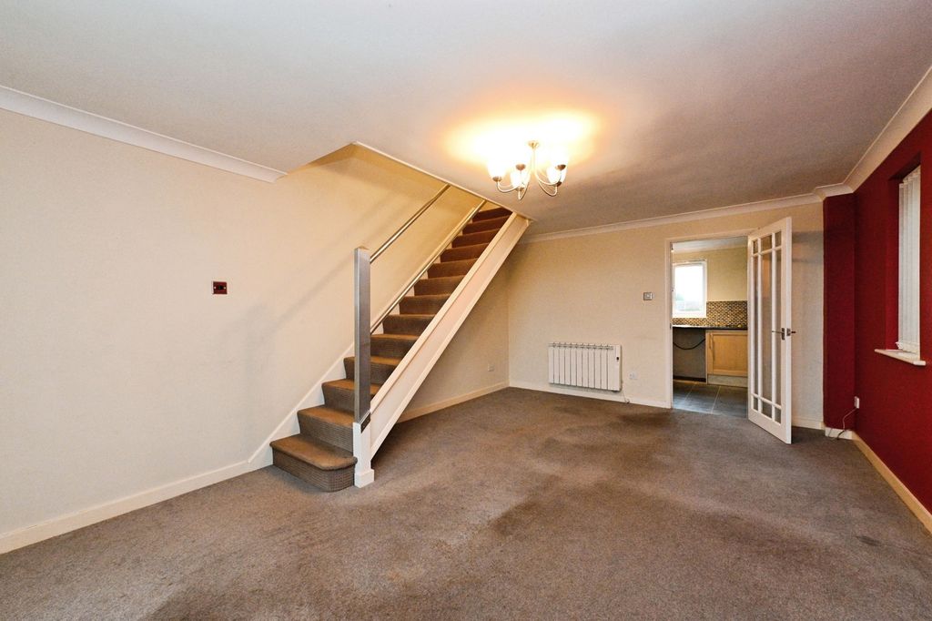 Property photo 2 of 16 Photo