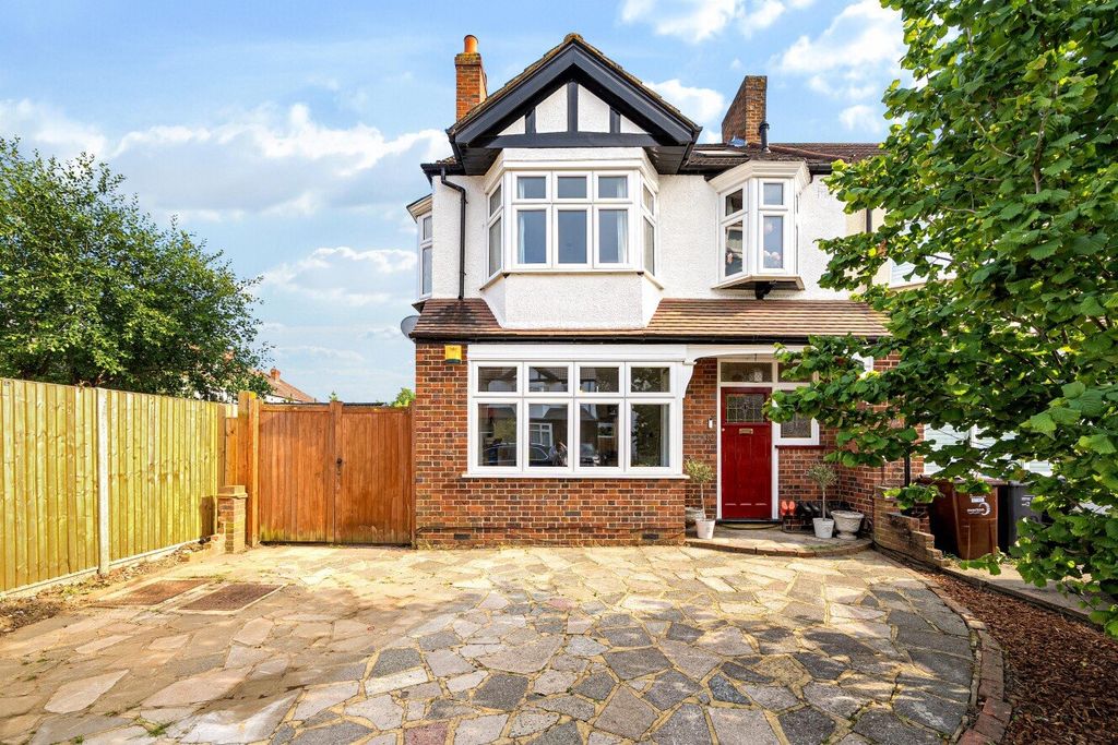 Property photo 2 of 17 Picture No. 02