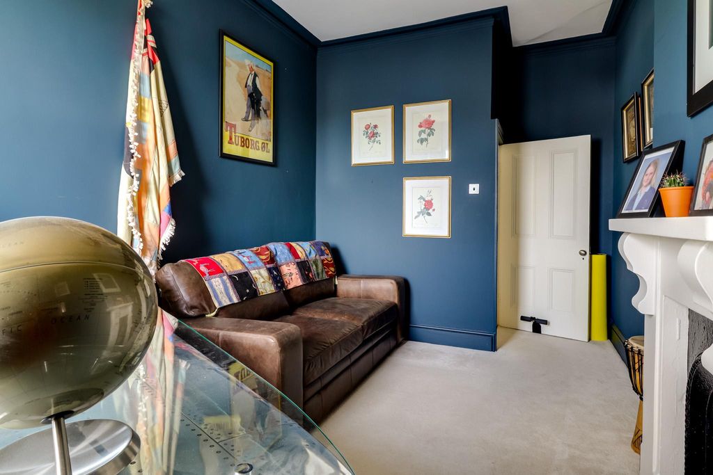 Additional image 18 of 3 bed flat for saleMontpellier Grove, Cheltenham, Gloucestershire GL50