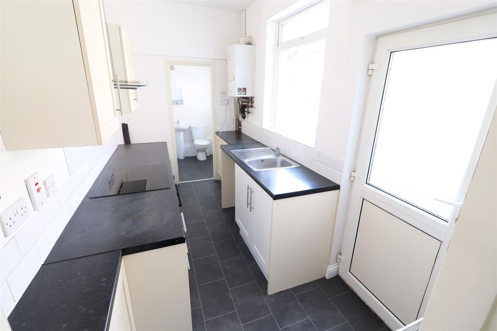 Property photo 2 of 9