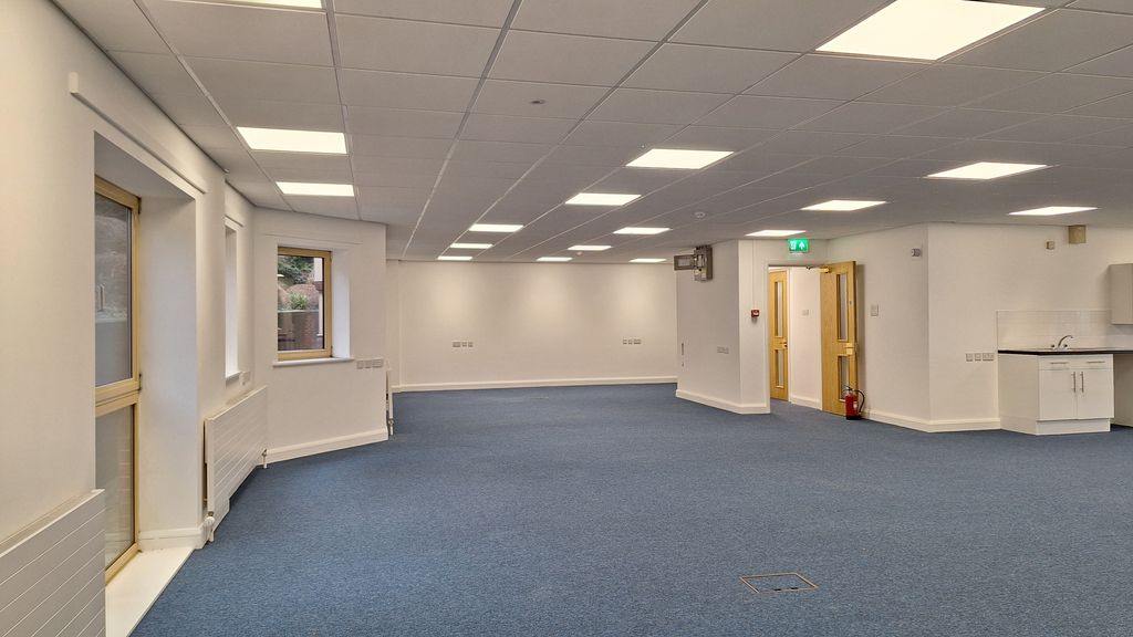 Property photo 3 of 5