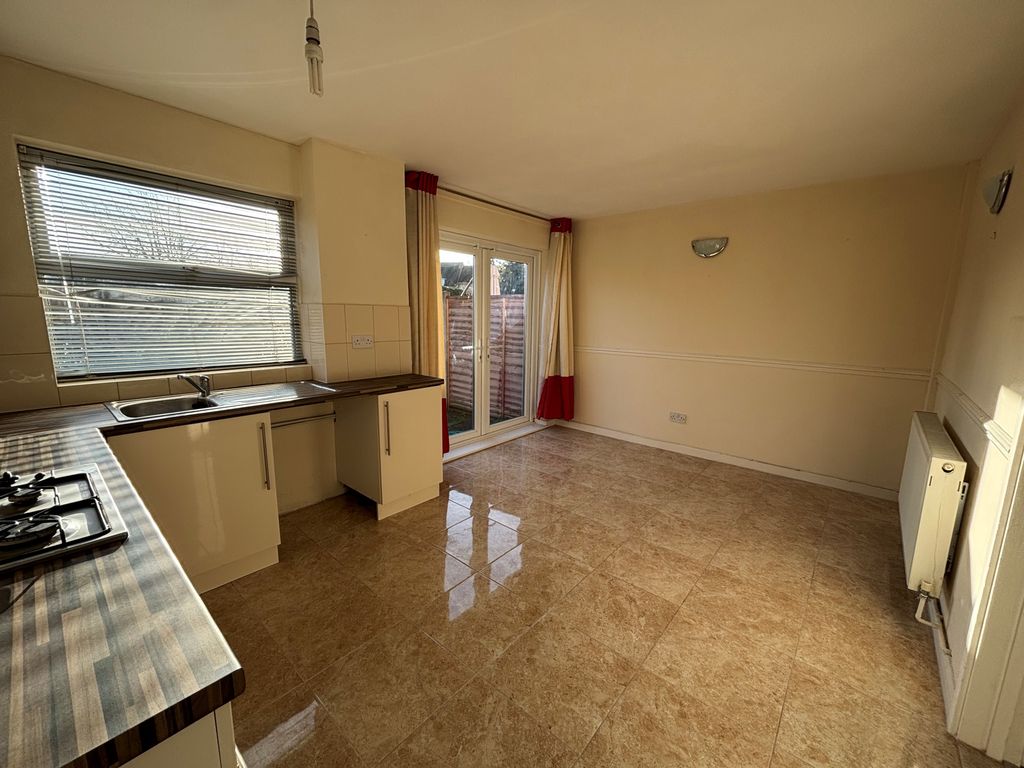 Property photo 3 of 13 Image