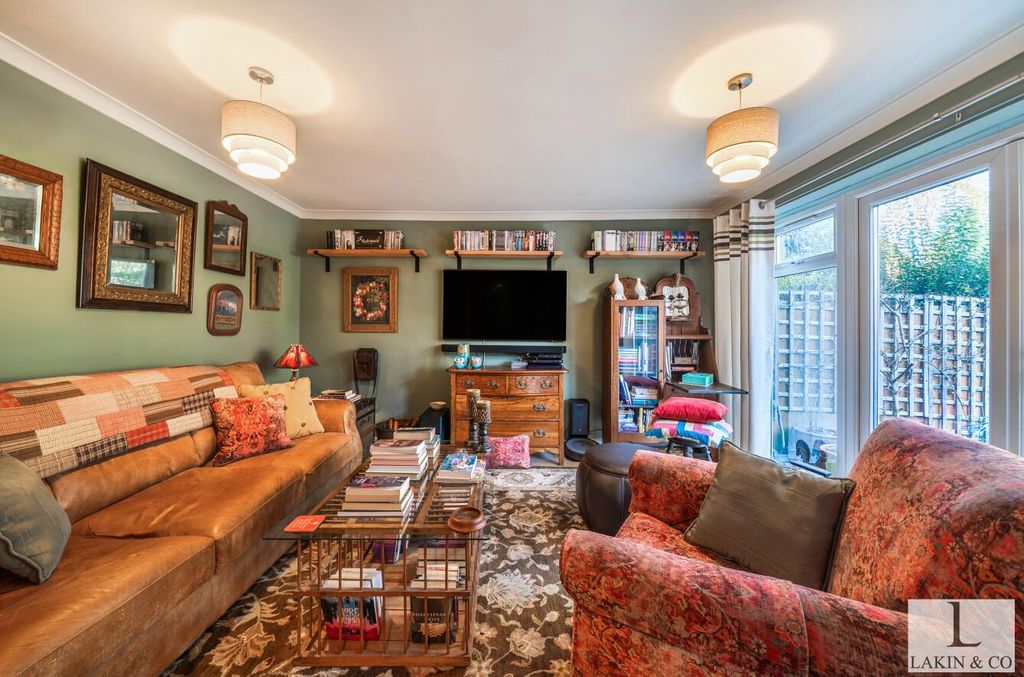 Property photo 2 of 16