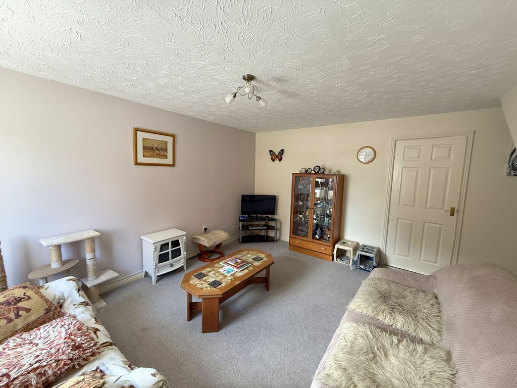 Property photo 2 of 19 Gallery