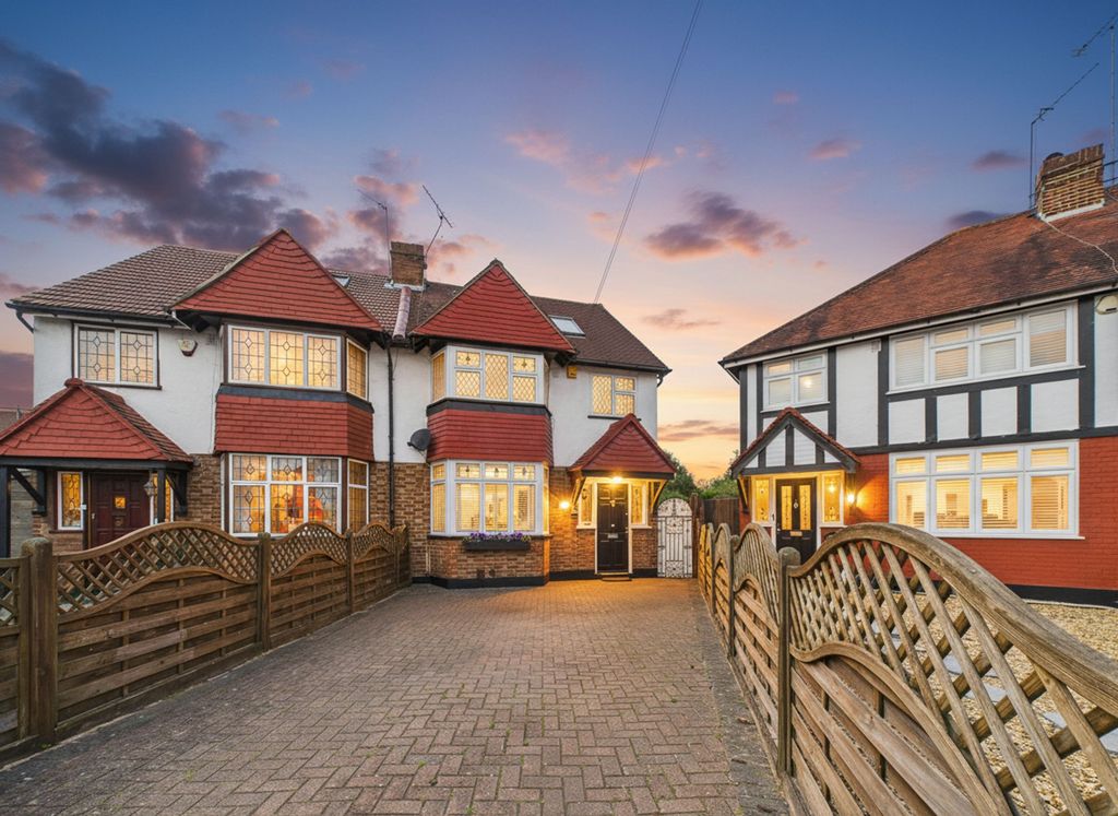 Property photo 1 of 12