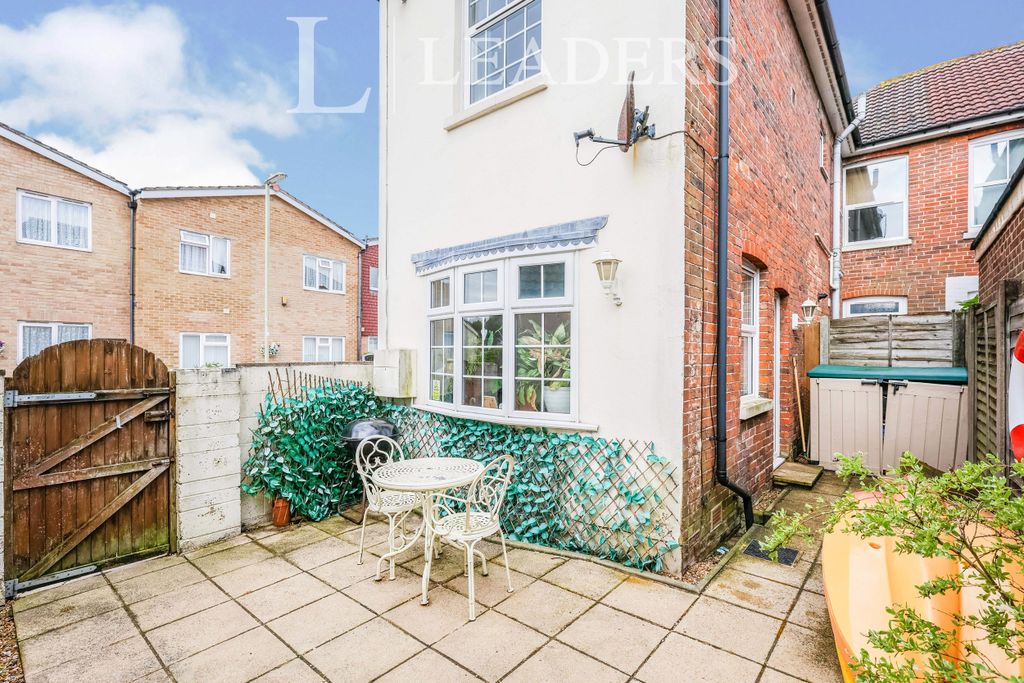 Property photo 2 of 10 F554d4Af-03E3-Eb11-B