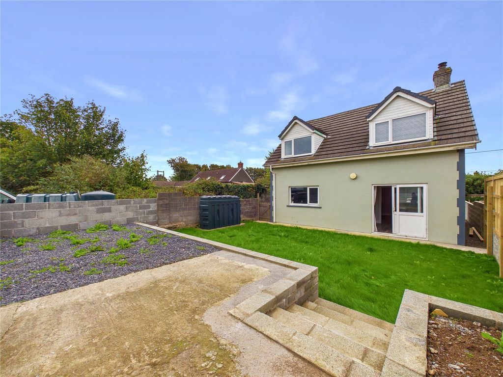 Property photo 3 of 31 Picture No. 16