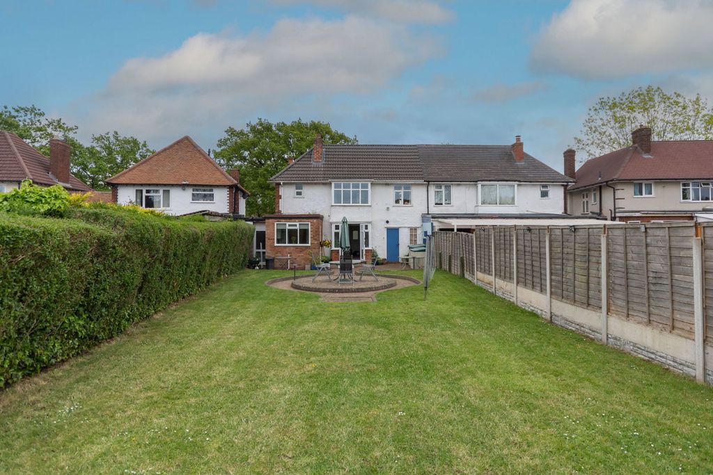 Property photo 3 of 27