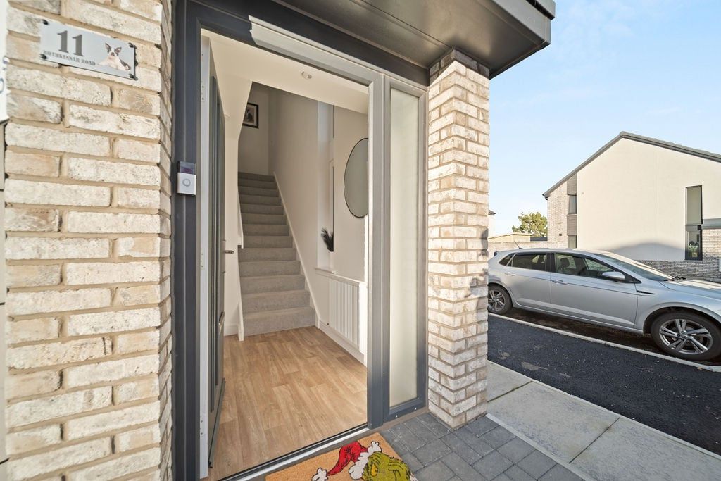 Property photo 2 of 29