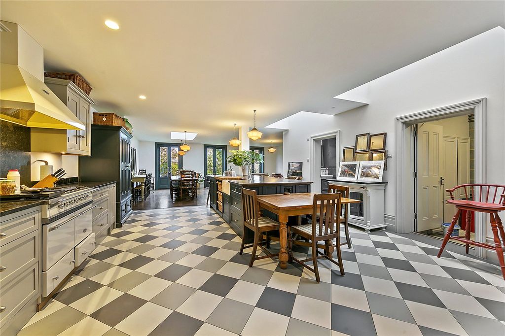 Additional image 12 of 6 bed semi-detached house for saleUxbridge Road, Hampton TW12
