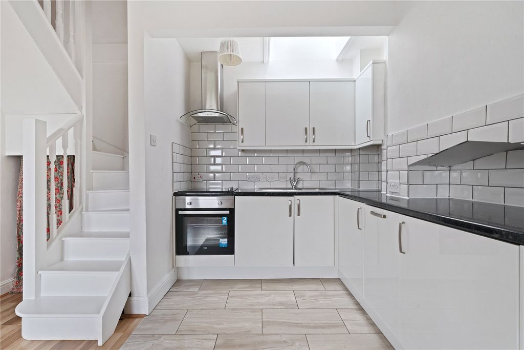 Property photo 3 of 10 Picture No. 08