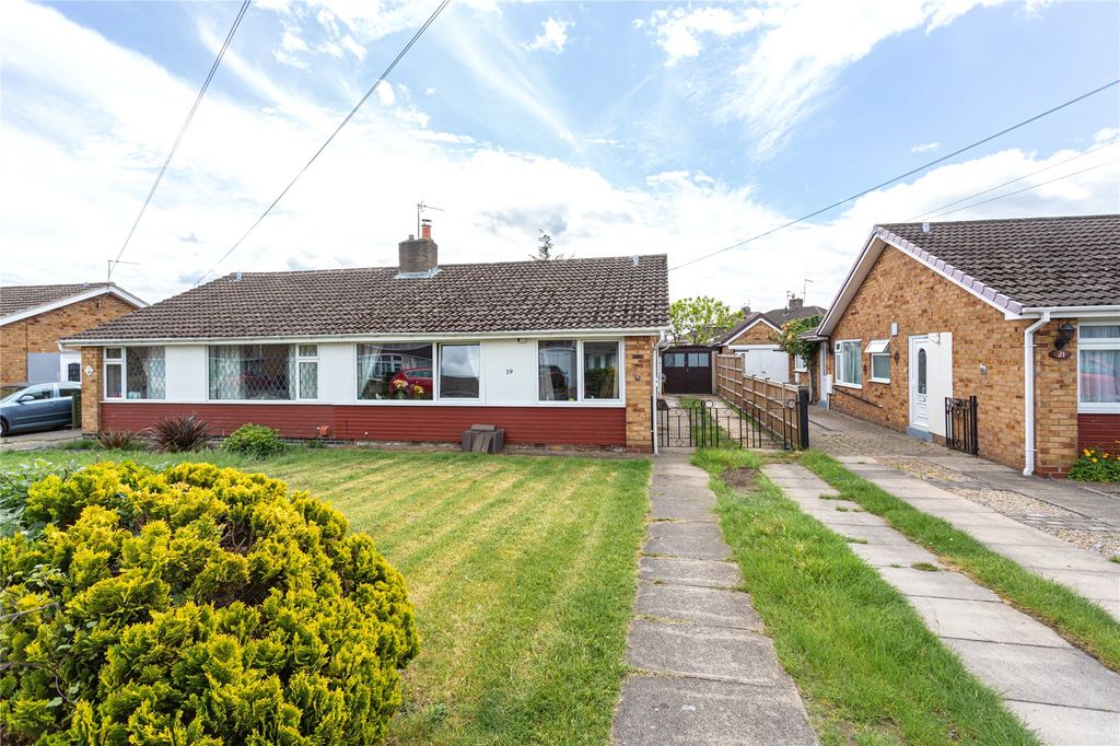 Property photo 1 of 17 Photos