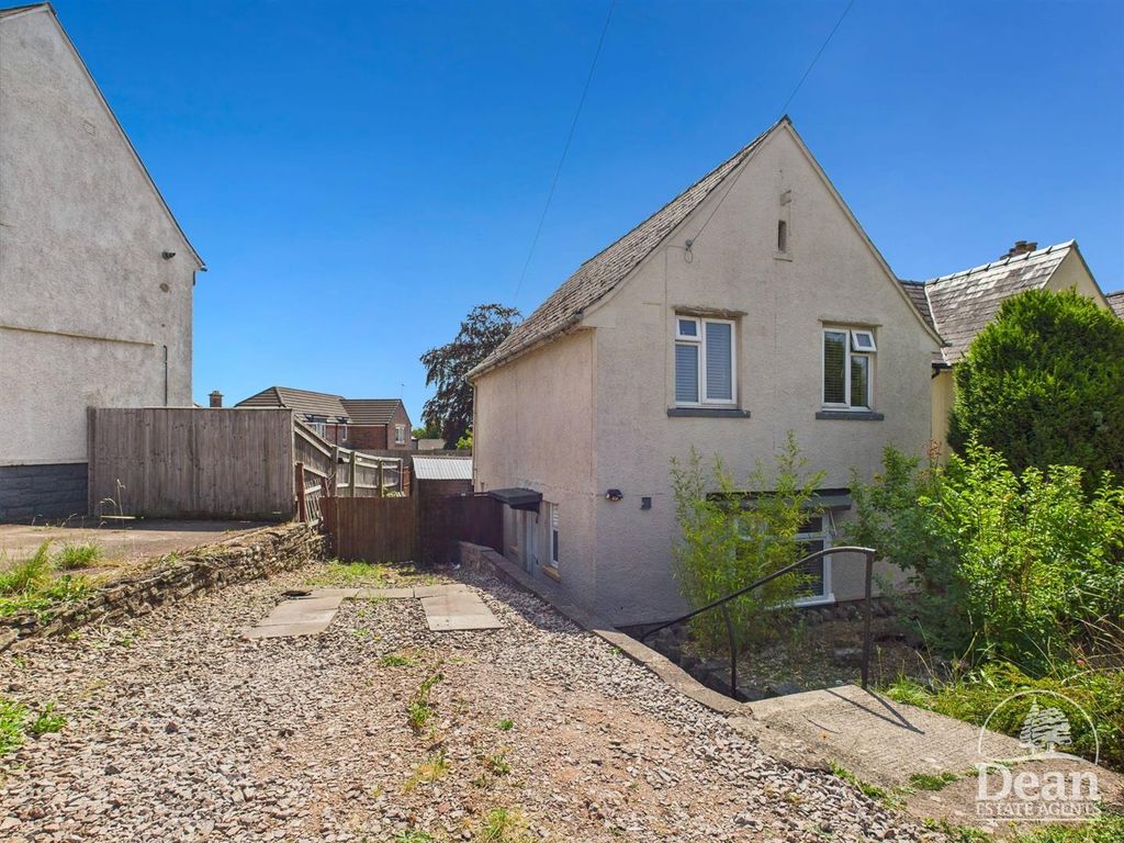 Property photo 1 of 15