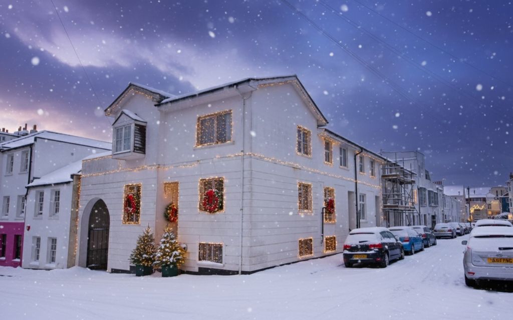 Property photo 1 of 14 Christmas At Bloomsbury