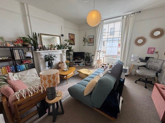 Property photo 2 of 12 Living Room