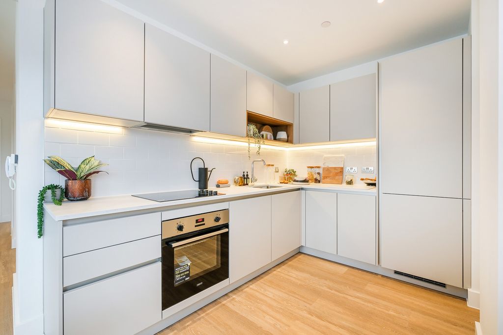 Property photo 1 of 6 1 Kitchen