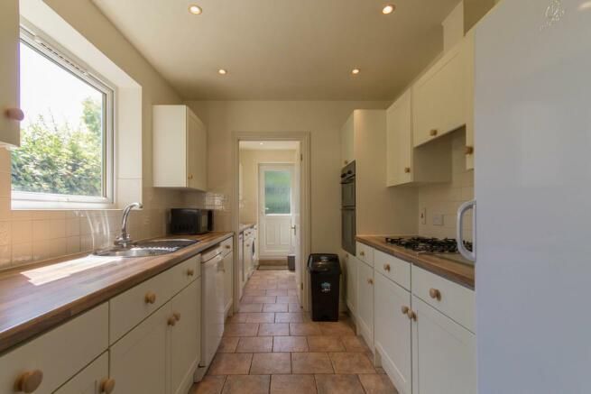 Property photo 2 of 10 Kitchen