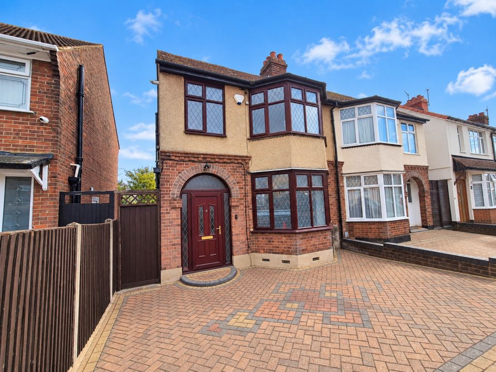 Property photo 1 of 11 4886270