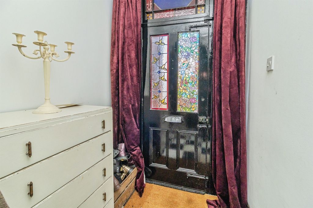 Property photo 2 of 24