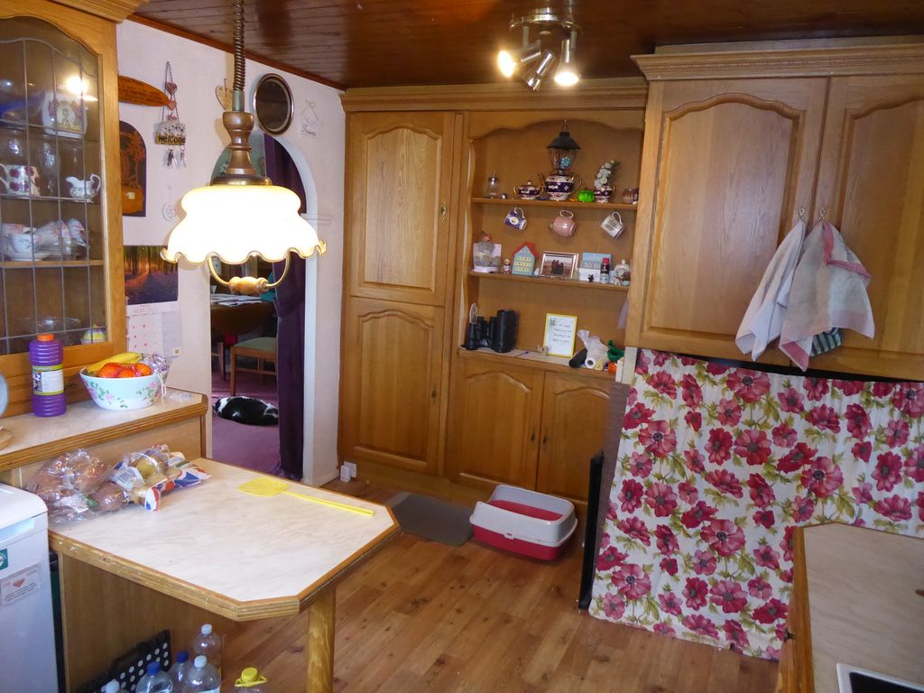 Property photo 3 of 13