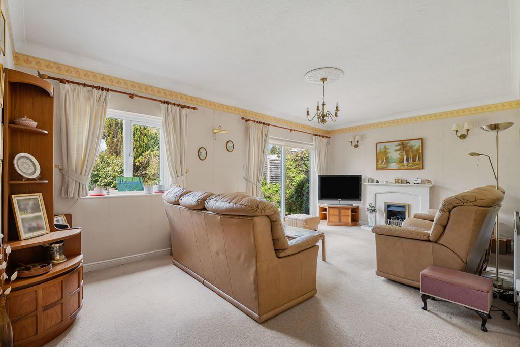 Property photo 3 of 18 32_78572