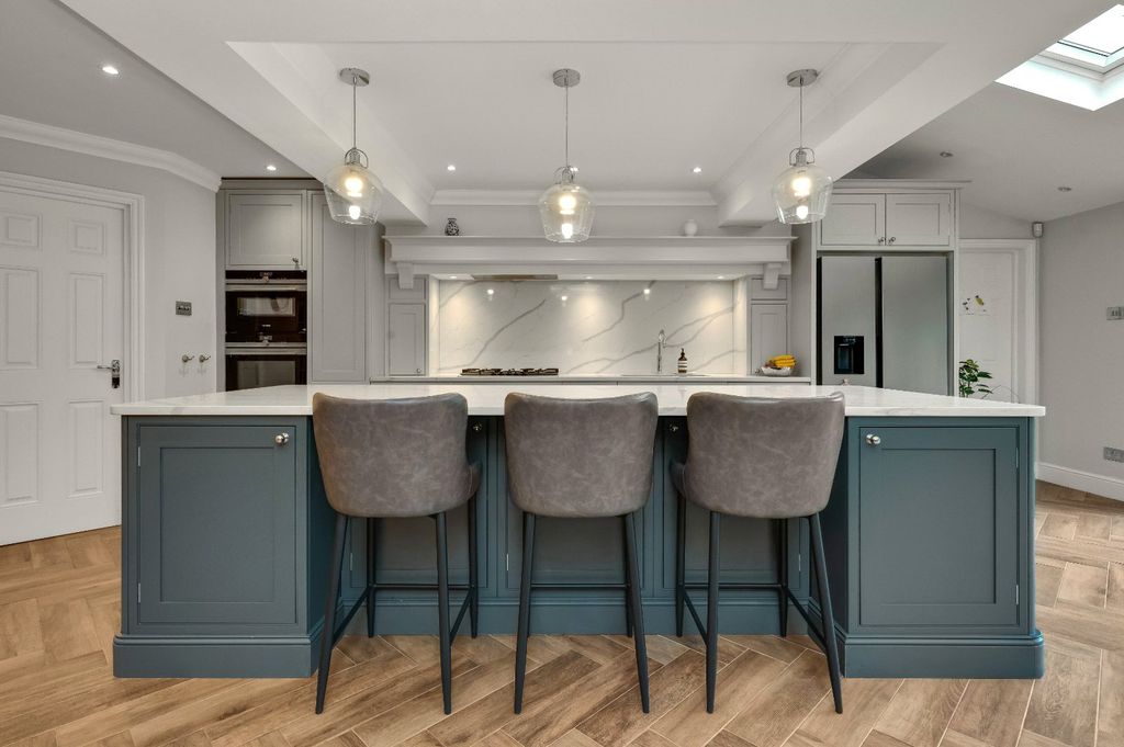 Property photo 1 of 14 Kitchen