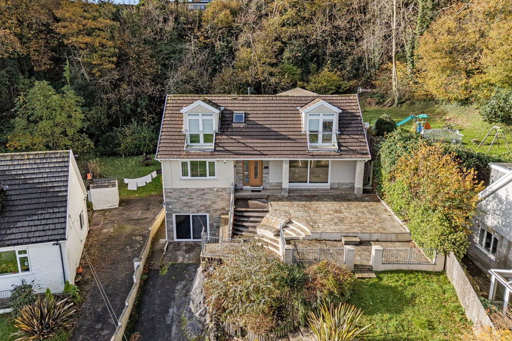 Property photo 1 of 34