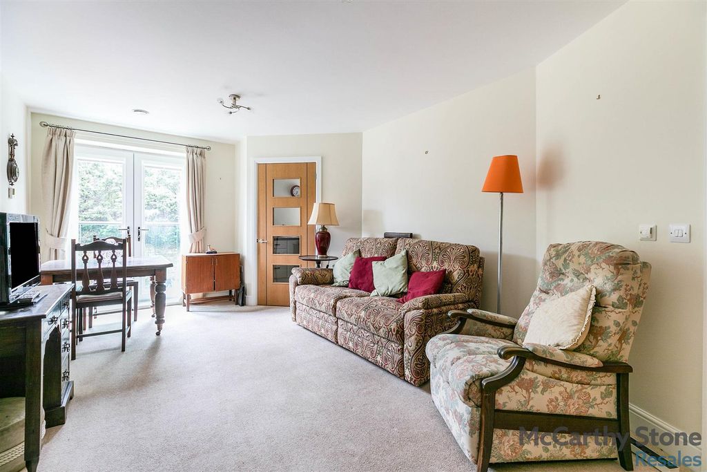 Property photo 3 of 27 12Elmtreecourt-4.Jpg
