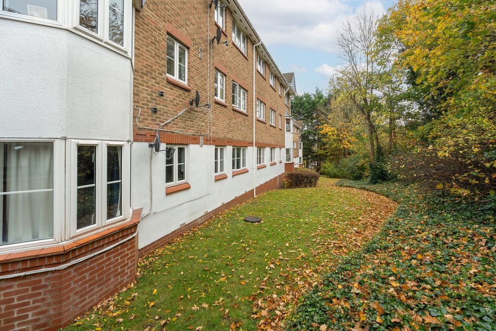 Property photo 3 of 10