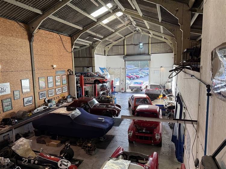 Property photo 2 of 8