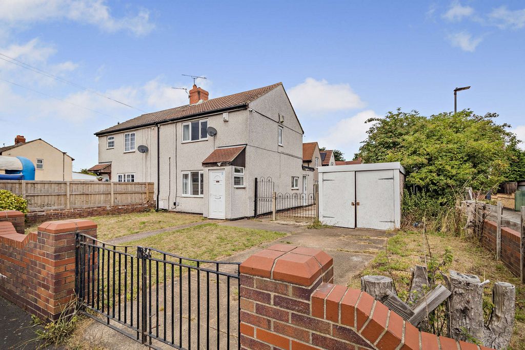 Property photo 2 of 10