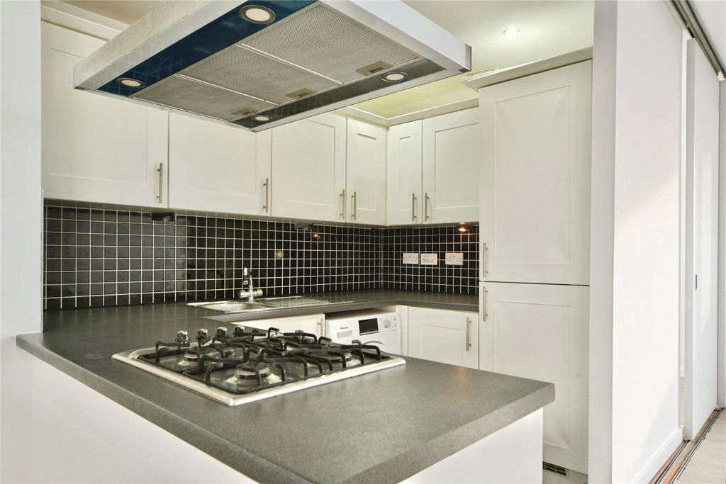 Property photo 2 of 13 Picture No. 06