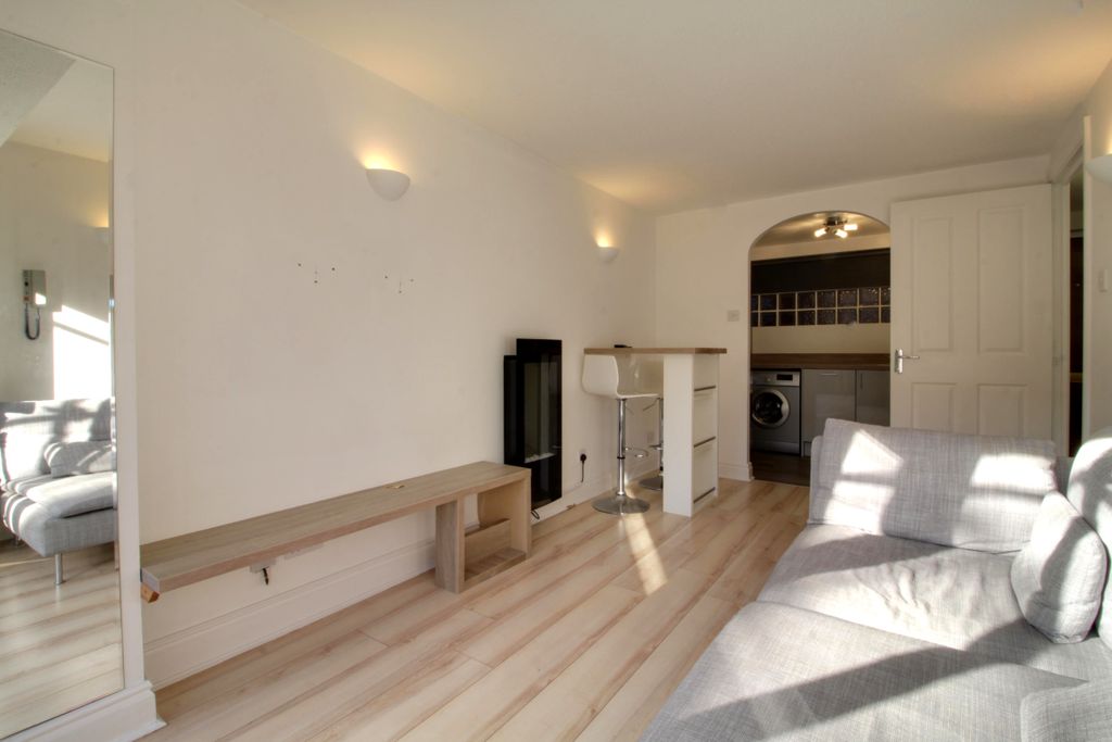 Property photo 3 of 13 Img_8354-Img_8356