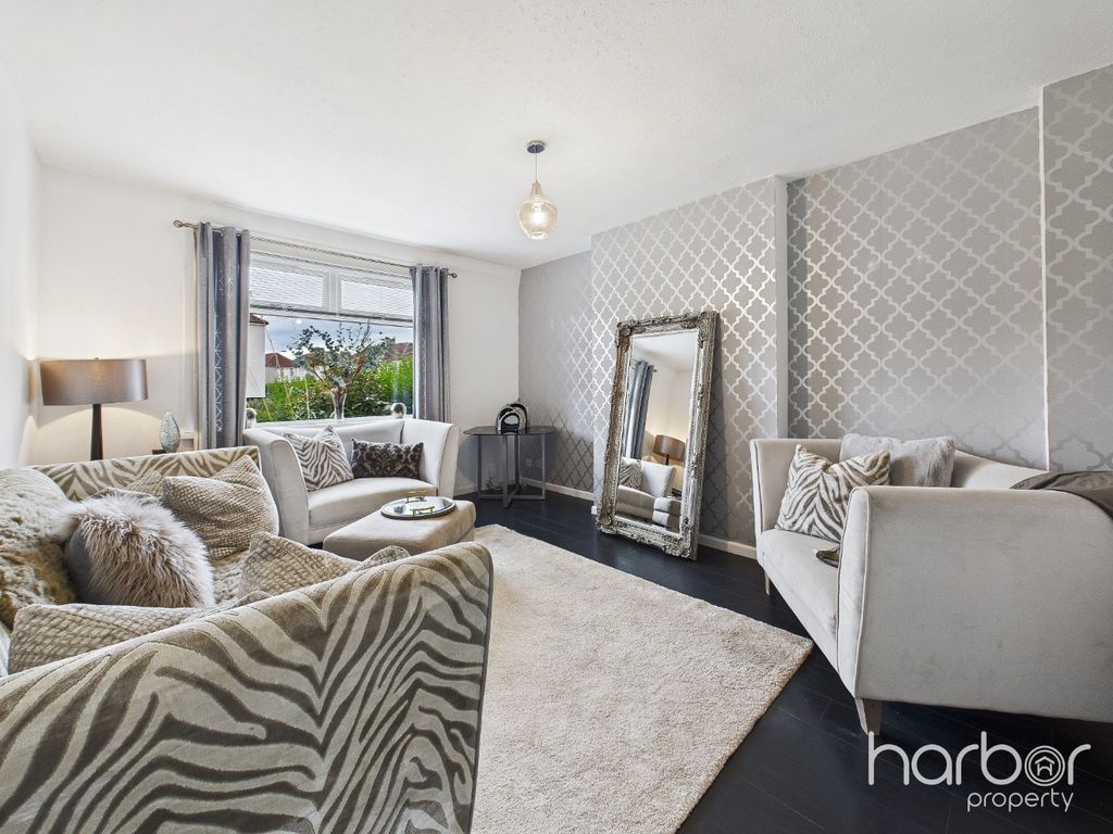 Property photo 2 of 15 4488516