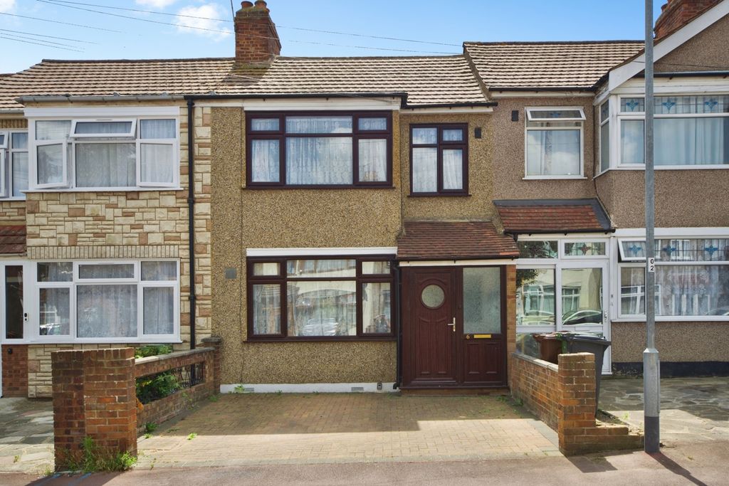 Property photo 1 of 16 Pbox-Img.Jpg