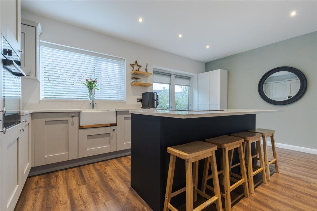 Property photo 2 of 19 Kitchen Diner