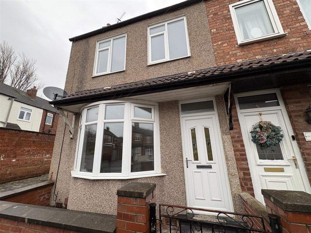 Property photo 2 of 12 Externally