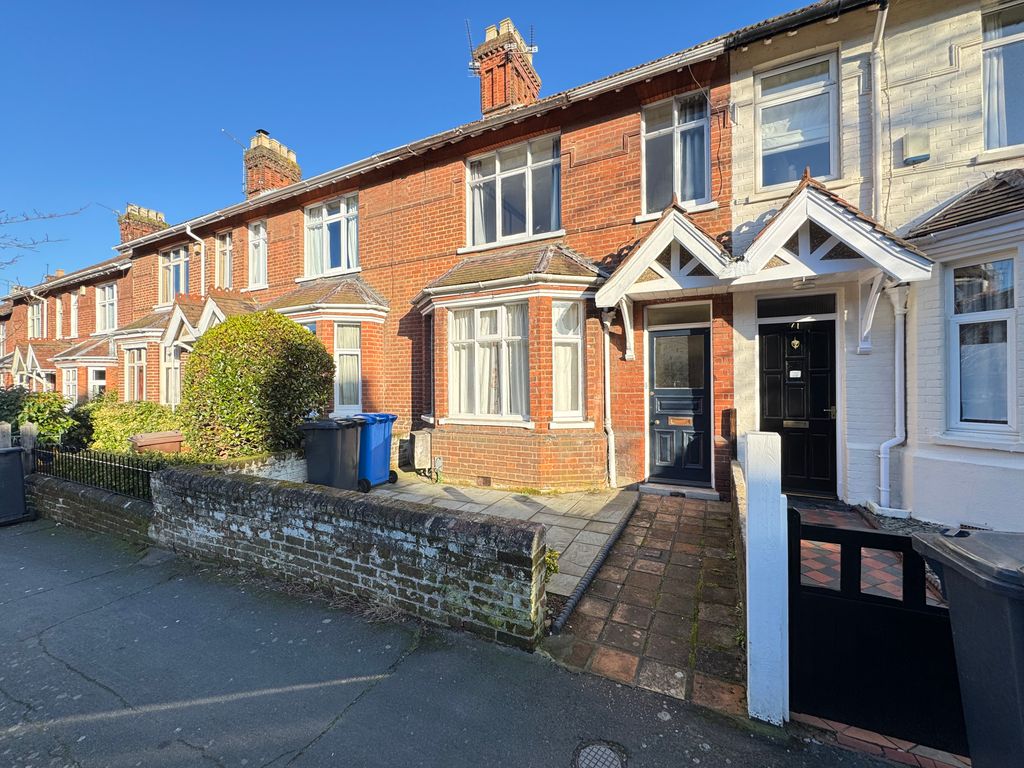 Property photo 1 of 16 Image