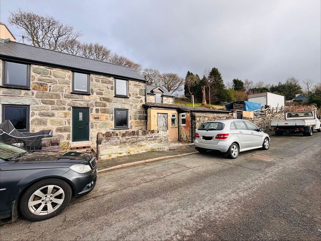 Property photo 2 of 47