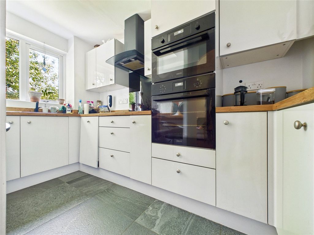 Property photo 2 of 12 Picture No. 12