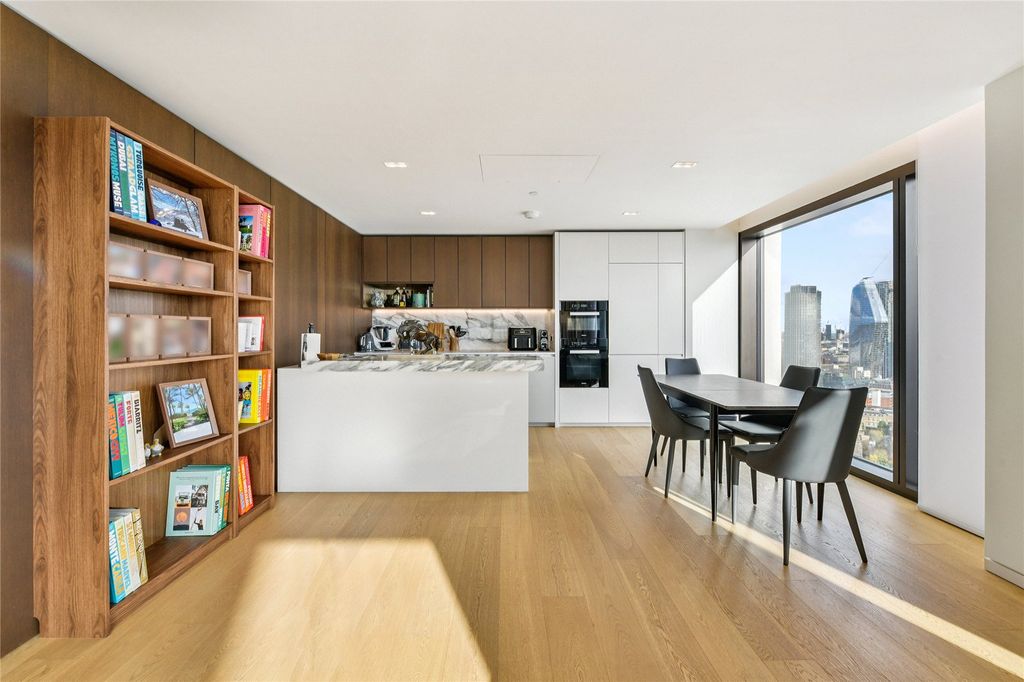 Property photo 2 of 19 Picture No. 38