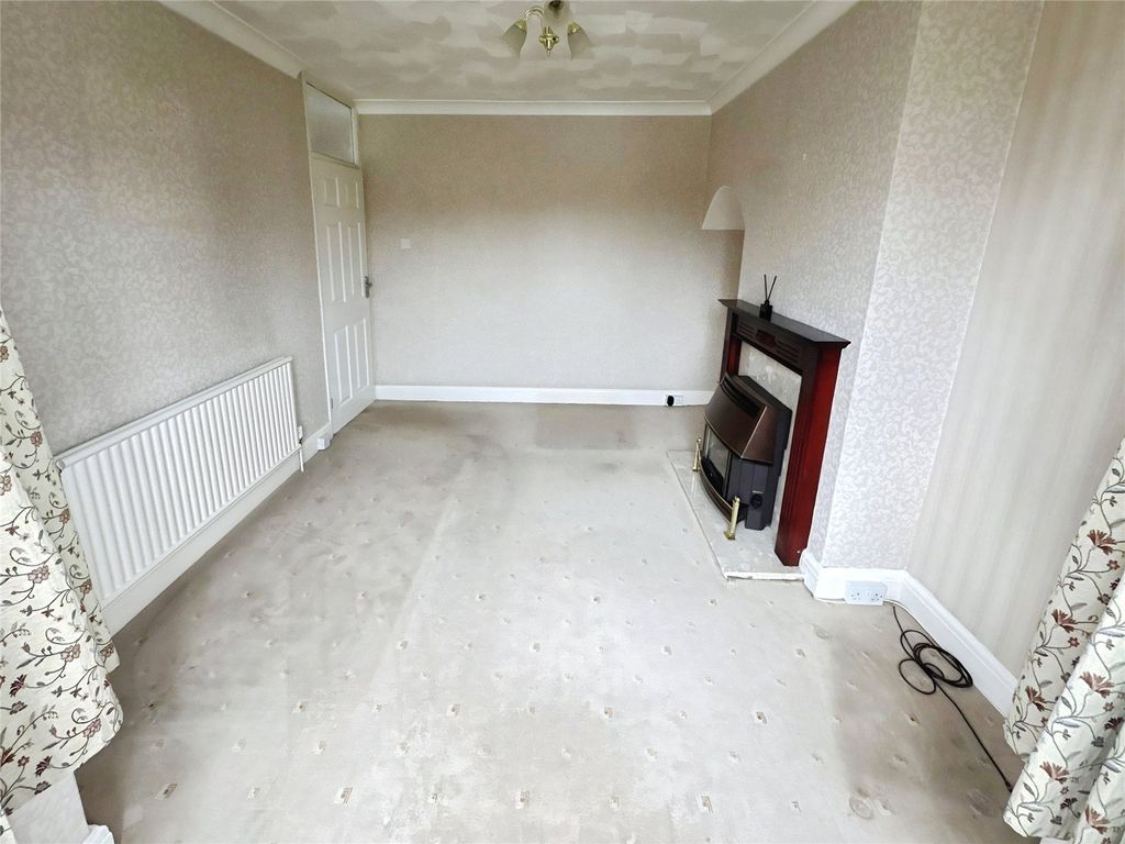 Property photo 3 of 16 Picture No. 09